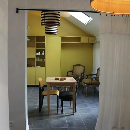 L'abri Du Monde Fleury-la-Forêt