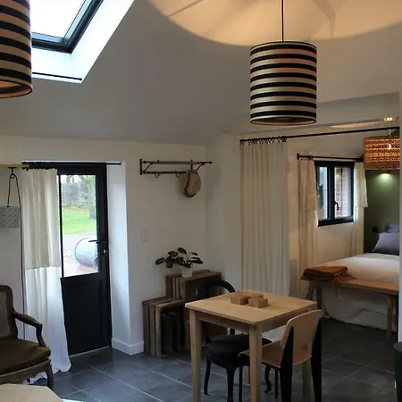 L'abri Du Monde * Fleury-la-Forêt