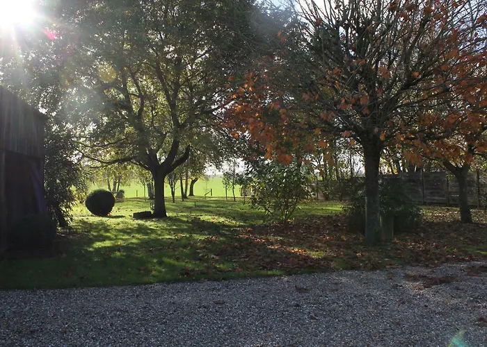 Holiday home L'abri Du Monde Fleury-la-Foret